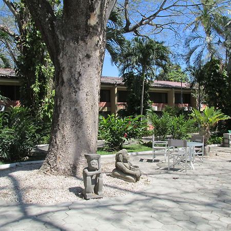 Best Western El Sitio Hotel & Casino Liberia Exterior photo
