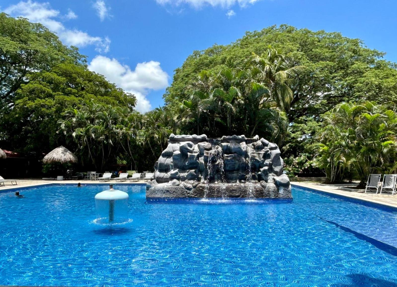 Best Western El Sitio Hotel & Casino Liberia Exterior photo