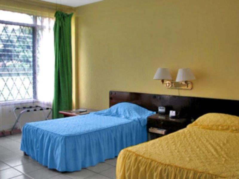 Best Western El Sitio Hotel & Casino Liberia Exterior photo